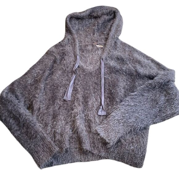 Free People‎ Women’s L Fuzzy Light As a Feather Hoodie Sweater  Grey Cozy New - Picture 2 of 10